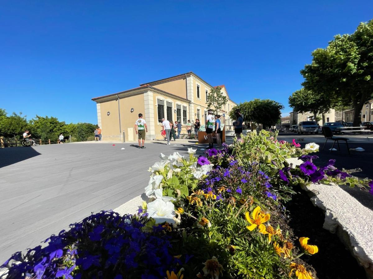 Le Preau De Baix Hotel Exterior photo